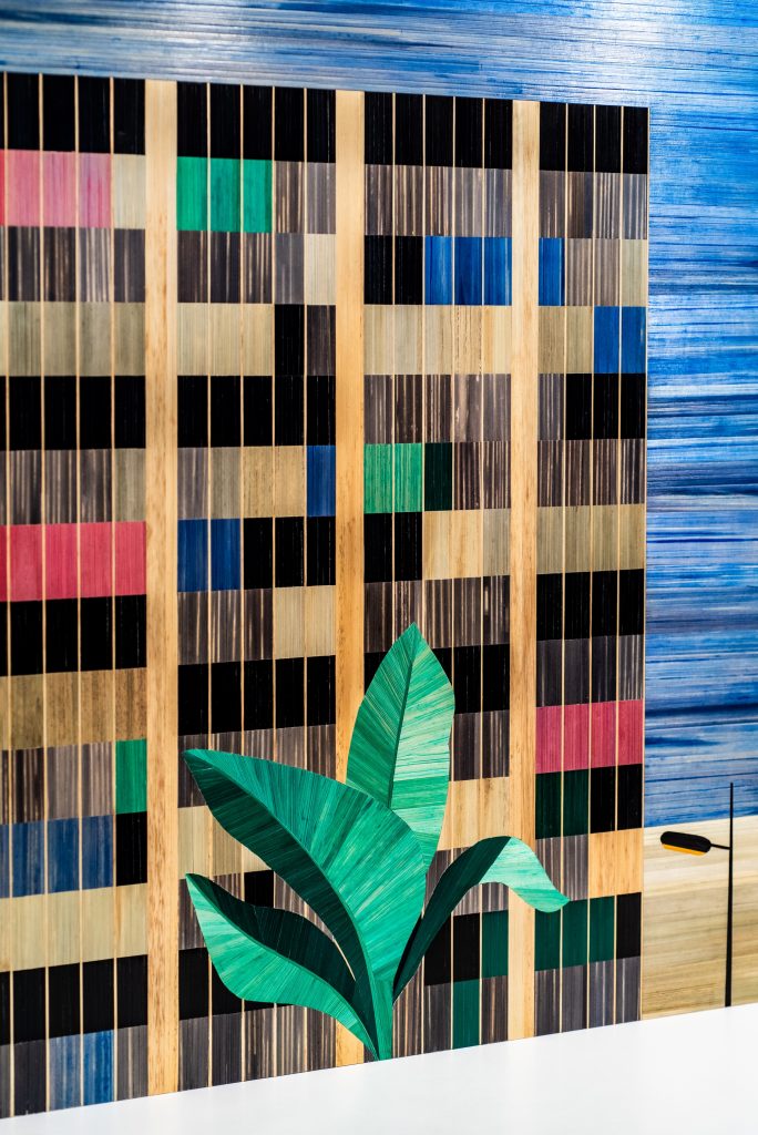 Décor mural Los Angeles. Décor mural en marqueterie de paille architecture et nature. Artisanat d'art par Sandrine Reverseau Meubles Les Pieds Sur La Table