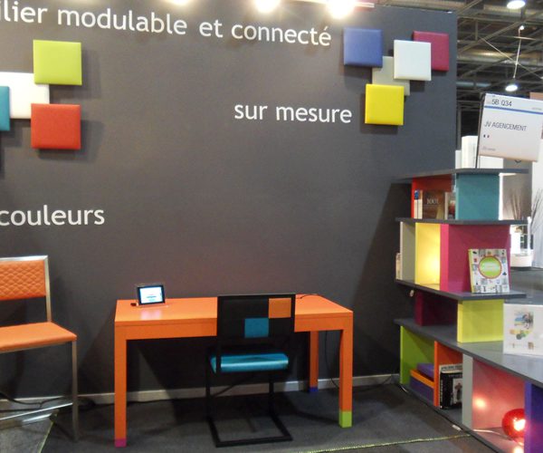 Nouvelle collection de meubles modulables sur mesure et colorés Les Pieds Sur La Table au salon Maison&Objet janvier 2013, créations de meubles, bureau sur mesure multimédia Co-Pied