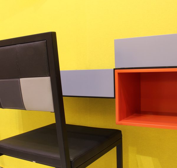 Bureau console murale Pas-Pied, meubles modulables et colorés Les Pieds Sur La Table au salon Maison&Objet septembre 2016