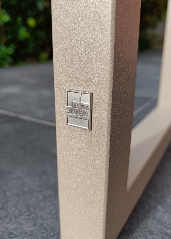 L'estampille mobilier Les Pieds Sur La Table meubles sur mesure