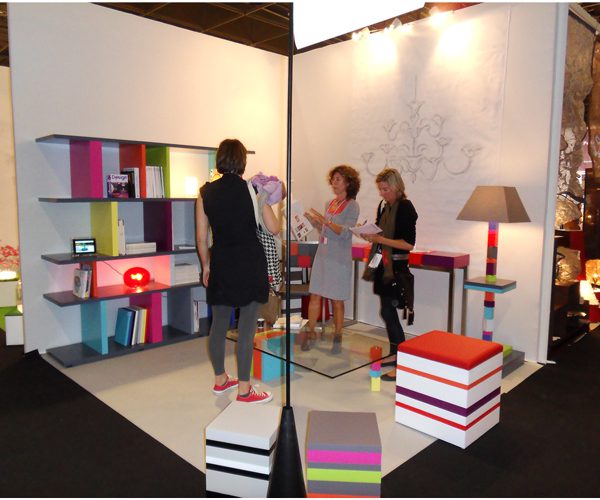 Première collection de meubles modulables sur mesure et colorés Les Pieds Sur La Table au salon Maison&Objet septembre 2011