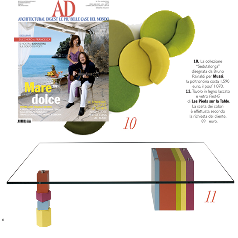 table basse design dans AD Italia en 2012 , modèle Pied-G Original en verre et bois laqué