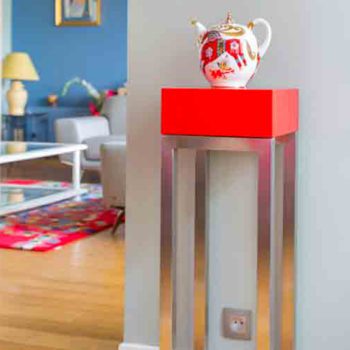 console connectée design rouge Plug and Pied mobilier Les Pieds Sur La Table réalisation maison