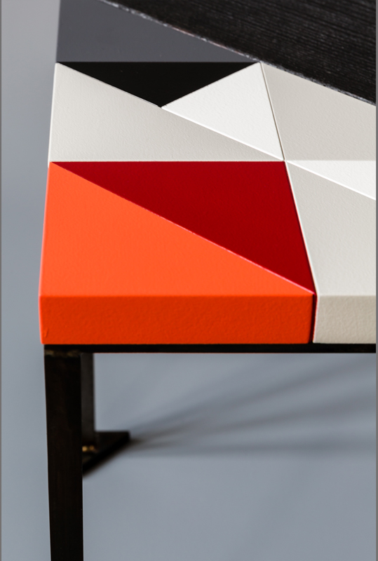 Table basses origami gigognes Panorama S-Vue détail du motif origami laqué- Design-Sandrine-Reverseau-Collection Origami Mobilier-Les-Pieds-Sur-La-Table