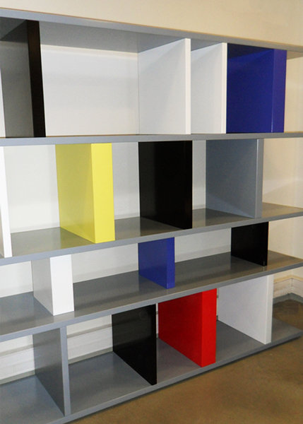 bibliothèque étagère modulable couleurs Mondrian sur mesure Tu Lis Pied mobilier Les Pieds Sur La Table réalisation entreprise bureau