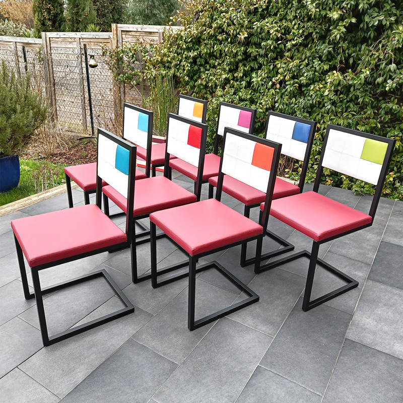 Chaises de repas design moderniste Pied-Tine conçues et fabriquées sur mesure, Mobilier Les Pieds Sur La Table