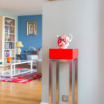 console connectée inox et laque rouge Plug and Pied mobilier Les Pieds Sur La Table réalisation maison