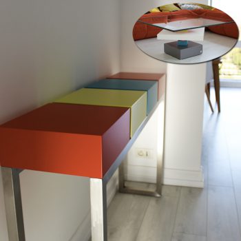 console d'entrée et table basse en verre, les deux meubles réalisés sur mesure pour un appartement moderne