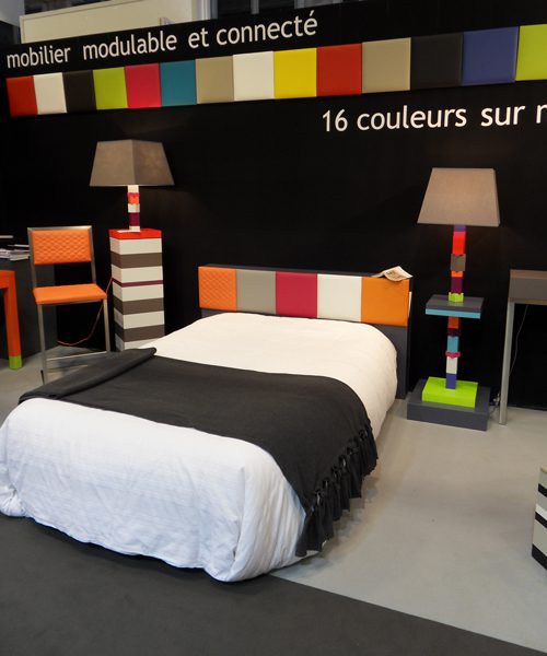 Première participation des meubles modulables et colorés Les Pieds Sur La Table au salon Equiphotel novembre 2012