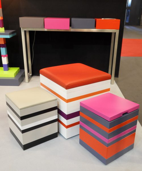 Première participation des meubles modulables et colorés Les Pieds Sur La Table au salon Equiphotel novembre 2012