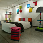 tête de lit avec rangements sur mesure couleurs vives Drap-Pied mobilier Les Pieds Sur La Table exposition