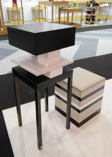Nouveaux meubles modulables et colorés Les Pieds Sur La Table au salon Maison&Objet septembre 2015, mini console Pied-de-Grue édition limité marbre